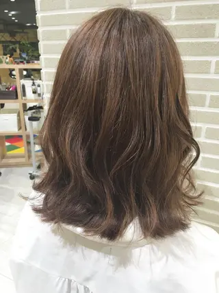 カラー 植田 菜月のヘアスタイル
