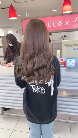 セミロング 髪質改善縮毛矯正 指名No.1👑のヘアスタイル