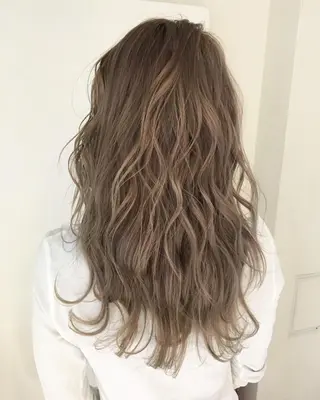 ミディアム 渡辺 健太のヘアスタイル