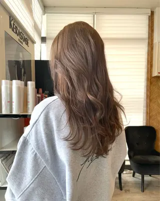 カラー 田中   麗彩也のヘアスタイル