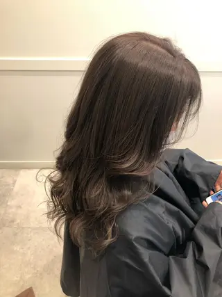 ミディアム GO TODAY SHAiRE SALON原宿Stella店所属・GO TODAY シェアサロンのヘアスタイル