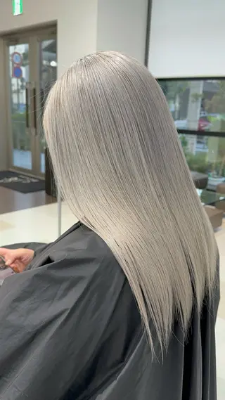 セミロング カラー B.Chance カラーリスト　ペーのヘアスタイル