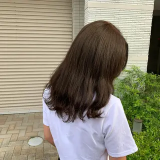 セミロング カラー 艶髪レイヤー上田 紗也🇰🇷💗のヘアスタイル