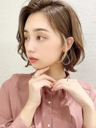 ショート カラー 🩵顔まわり似合わせ 久保田せな🩵のヘアスタイル