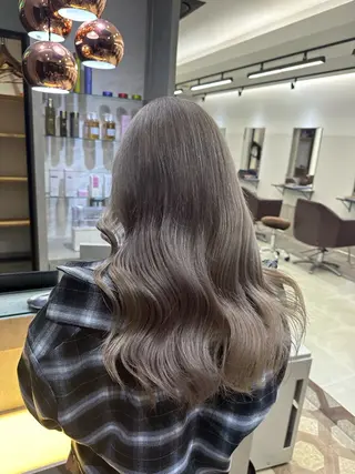 ミディアム カラー Roi ofGiseLのヘアスタイル