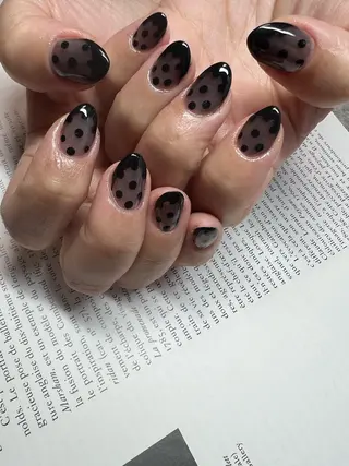 ネイル 黒葛原 めぐみのネイルデザイン