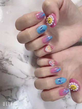 ネイル 高草木 桃香のネイルデザイン