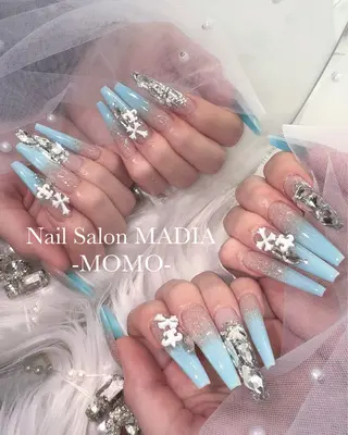 ネイル MADIA所属・momo .のネイルデザイン