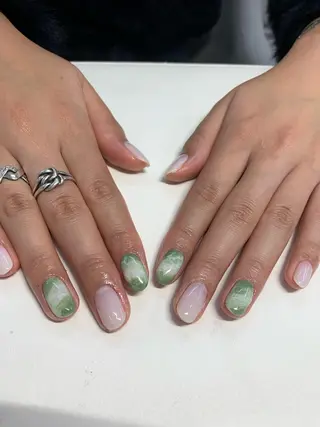 ネイル Mule Beauty Salon所属・ミュール ビューティーサロンのネイルデザイン