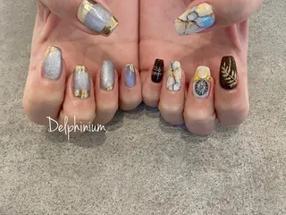 ネイル 岡本 友恵のネイルデザイン