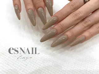 ネイル esNAIL新宿西口店所属・本田 きょうかのネイルデザイン