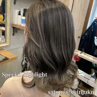 セミロング カラー 淡色ふんわりhair 新宿satomiのヘアスタイル