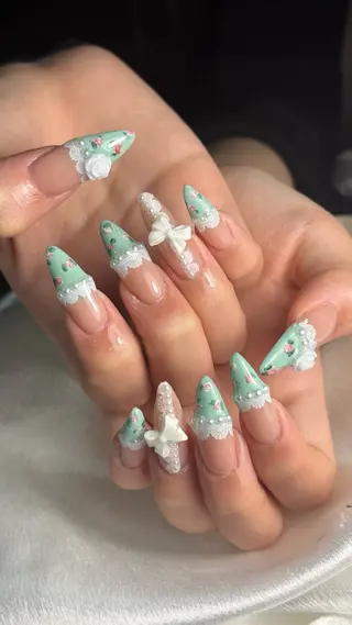 ネイル ルシイ🎀新宿長さ 出しパーツ専門店のネイルデザイン