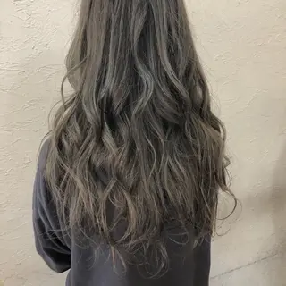 ロング カラー ENIF ヤマグチアツコのヘアスタイル