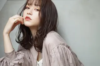 セミロング hoNua. 栄/透明感カラーのヘアスタイル