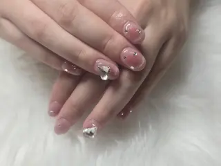 ミディアム LILY Salonのネイルデザイン