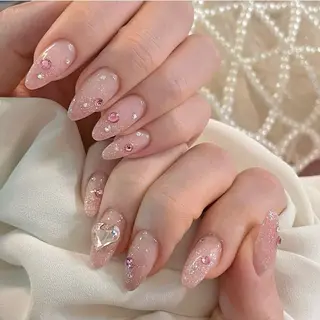 ネイル Lee Nailsのネイルデザイン