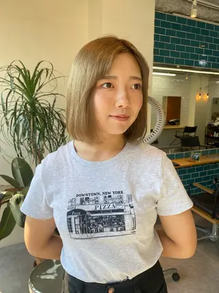 ショート yumeka🩶ボブ 暖色/透け感カラーのヘアスタイル