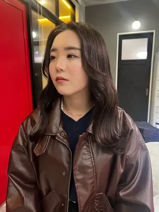 ロング 佐々木 愛実のヘアスタイル