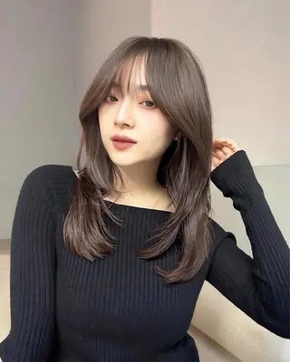 ミディアム レイヤーカット/ くびれヘア佐藤大空のヘアスタイル