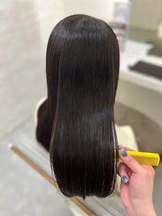 ミディアム カラー 髪質改善&艶感カラー 🪄岡井美結のヘアスタイル