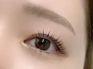 マツエク・マツパ Cheri所属・きし かりんの眉毛・アイブロウイメージ