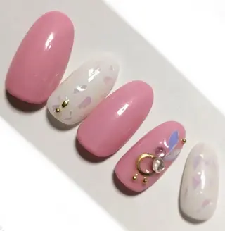 ネイル ゲン レイカのネイルデザイン