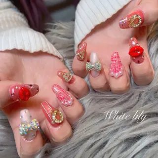 ネイル White lily所属・牧田 雅世のネイルデザイン