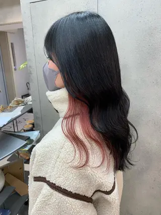 ロング カラー raika .のヘアスタイル