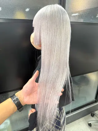 カラー 渋谷🎨ハイトーン ×エクステ🎨レンのヘアスタイル