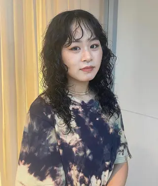 セミロング レイヤーカット/ ダブルカラーサクライのヘアスタイル