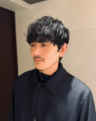 パーマ メンズ スパイキーショート 大人パーマ 丸山のヘアスタイル