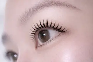 パーマ 眉毛•まつげサロン　MoveOn   府中所属・MoveOn salonのマツエク・マツパデザイン