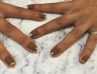 ネイル 🌞💜 KAORI 🌴のネイルデザイン