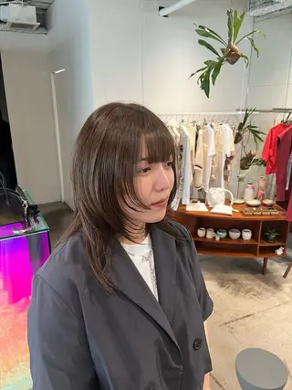 ミディアム 宇佐美佳／美髪 ストレート/縮毛矯正のヘアスタイル