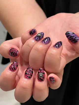 ネイル ꪆৎ平行アーチ ྀི ワカナの眉毛・アイブロウイメージ