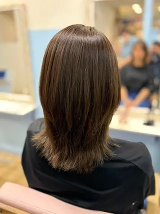 ミディアム カラー ナギサ 🐶のヘアスタイル