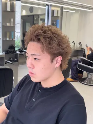ショート カラー 坂本 雄平のヘアスタイル