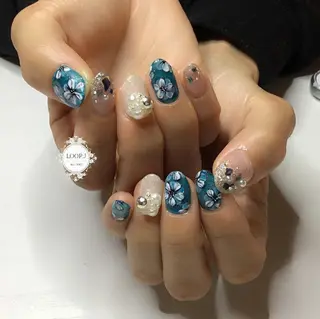 ネイル おおくぼ めぐみのネイルデザイン