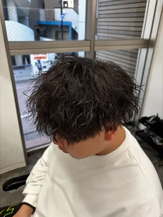 パーマ メンズ メンズ特化✨️ 韓国風パーマ🔥一八のヘアスタイル