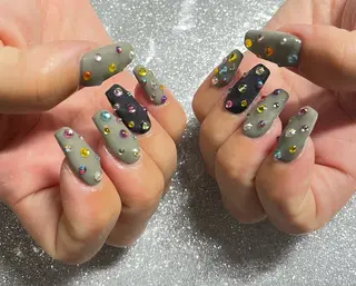 ネイル VIERU 🌈🎀💖のネイルデザイン