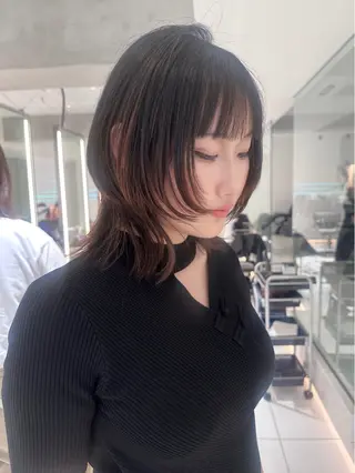 ミディアム YUI/レイヤー/ ハッシュカットのヘアスタイル