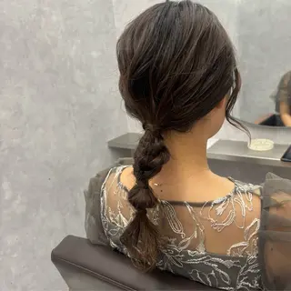 セミロング ヘアアレンジ NUMBER_ ユイナのヘアスタイル