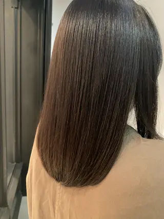 ミディアム カラー Tomoka🐶🌟 似合わせカット✂︎のヘアスタイル