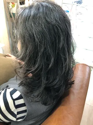 セミロング 🐆アンドウ チカコ🦓のヘアスタイル