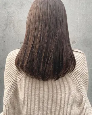 セミロング カラー Lien所属・marika/柔らか カラー/レイヤーのヘアスタイル