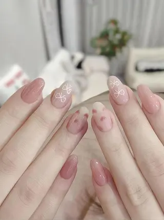 ネイル VIVIAN リサのネイルデザイン