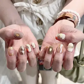 ショート 尾張 玖羽のネイルデザイン