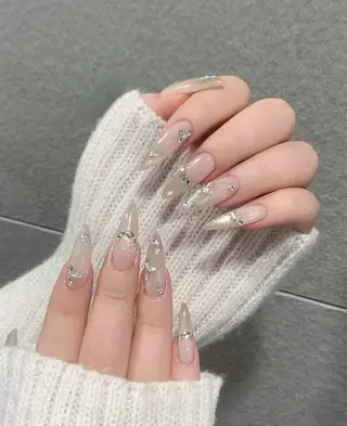 ネイル Lyna 池袋のネイルデザイン