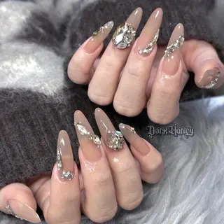 ネイル Dark honey スカルプ専門原宿店のネイルデザイン